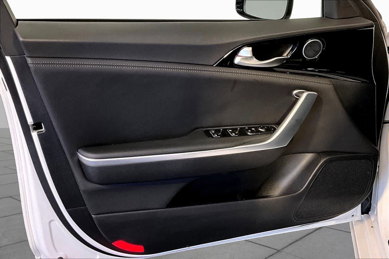 Used 2019 Kia Stinger RWD image 20