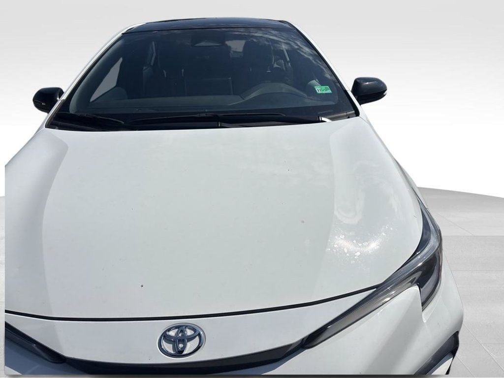 Used 2025 Toyota Corolla FX w/ Convenience Package FWD image 3