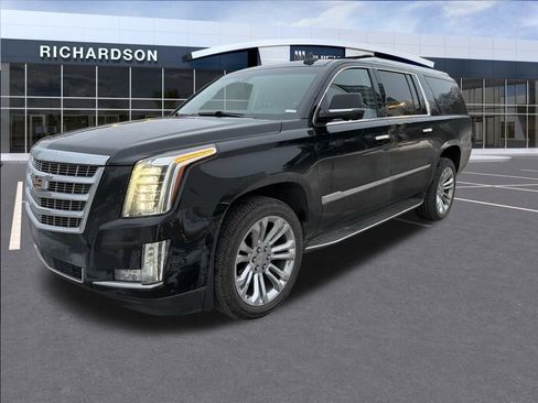 Used 2018 Cadillac Escalade ESV Premium Luxury w/ LPO, Radiant Package image 8