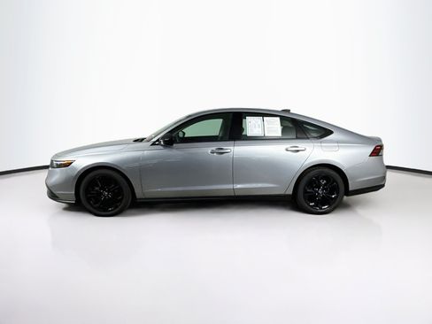 Certified 2025 Honda Accord SE image 7