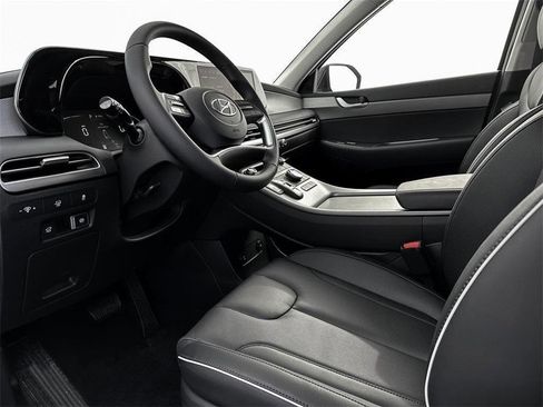 Used 2025 Hyundai Palisade SEL image 14