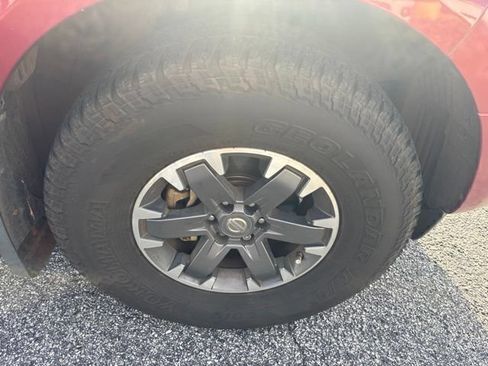 Used 2019 Nissan Frontier Desert Runner RWD image 6