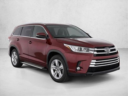 Used 2019 Toyota Highlander Limited FWD image 3