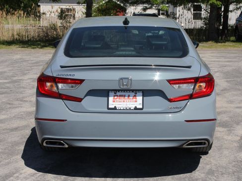 Used 2022 Honda Accord Sport image 6