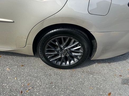 Used 2018 Lexus ES 350 w/ Navigation System Package image 8