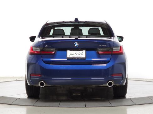 Used 2024 BMW 330i xDrive Sedan w/ Premium Package AWD/4WD image 7