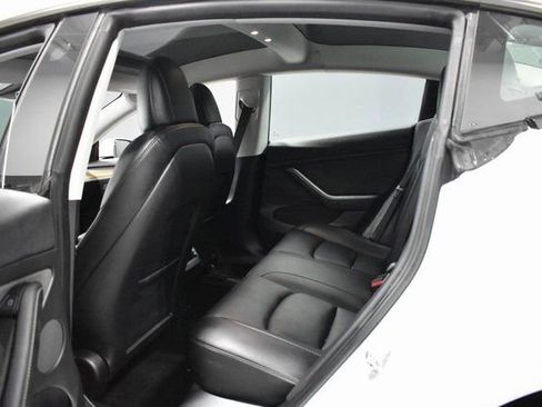 Used 2023 Tesla Model 3 Performance image 29