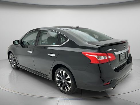Used 2017 Nissan Sentra SR FWD image 6