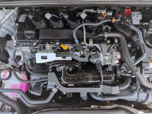 Used 2023 Toyota Prius XLE FWD image 32