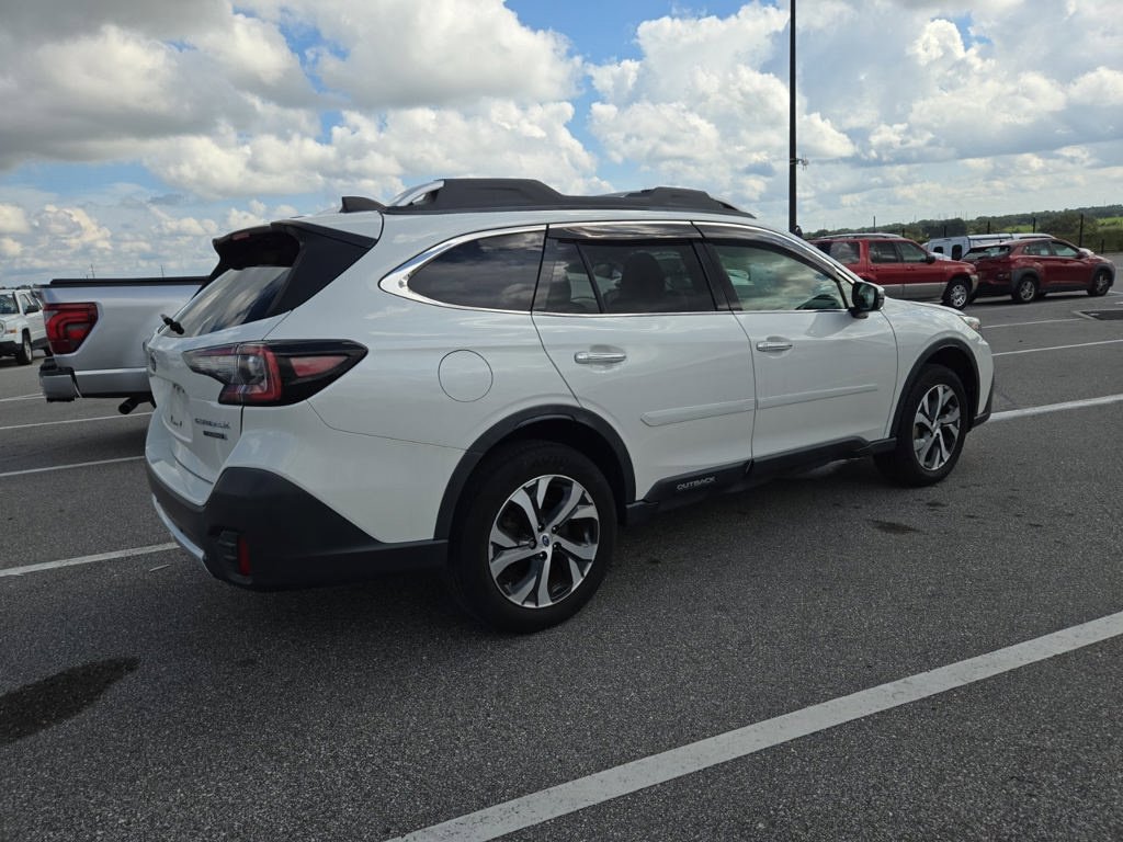 Used 2022 Subaru Outback Touring AWD/4WD image 2