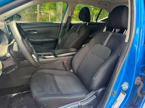 Used 2025 Nissan Sentra SV FWD image 15