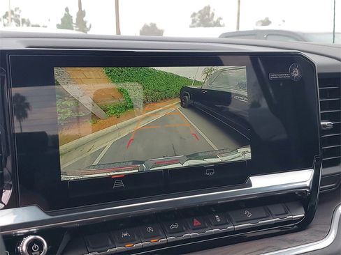 New 2026 GMC Sierra 1500 SLT w/ SLT Premium Package image 17