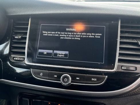 Used 2020 Buick Encore Preferred FWD image 16