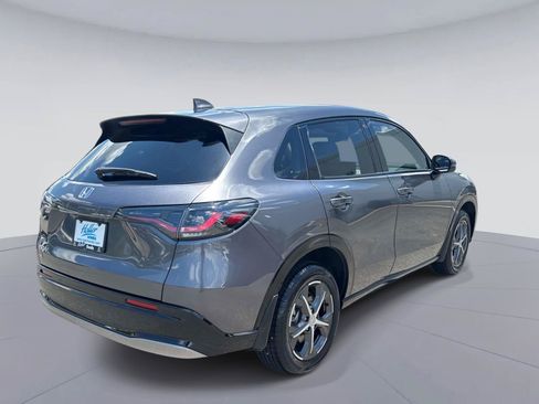 Used 2023 Honda HR-V EX-L image 4