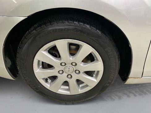 Used 2007 Toyota Camry XLE FWD image 19