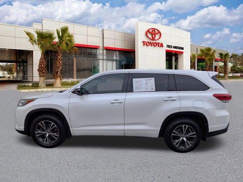 Used 2018 Toyota Highlander Plus image 8