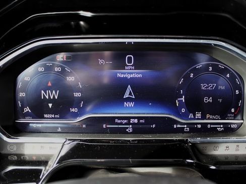 Used 2025 Chevrolet Silverado 1500 LT image 23