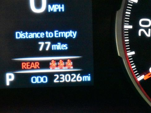 Used 2022 Toyota RAV4 XLE image 24