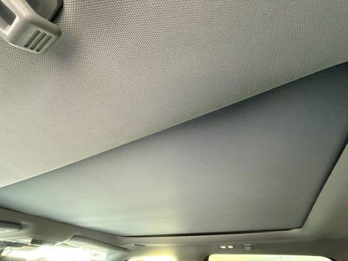 Used 2025 Ford F250 Lariat w/ Lariat Ultimate Package image 15