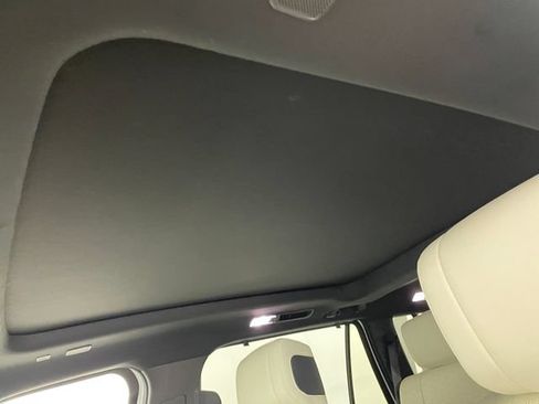 Used 2023 Toyota Sequoia Capstone AWD/4WD image 14