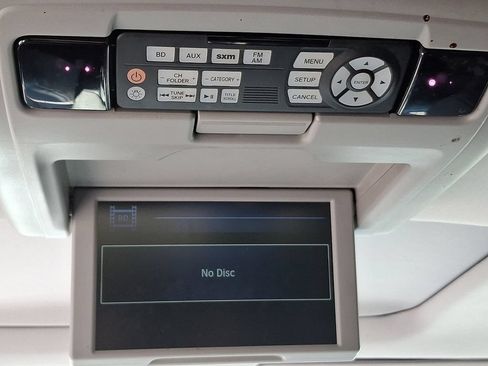 Used 2016 Honda Pilot Touring image 24
