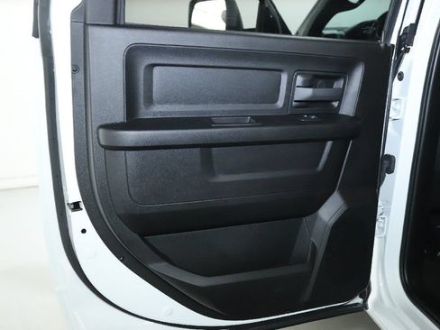 Used 2024 RAM 3500 Tradesman w/ Chrome Appearance Group AWD/4WD image 13