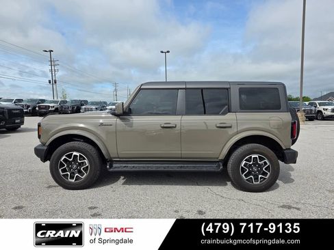 Used 2025 Ford Bronco Outer Banks AWD/4WD image 4