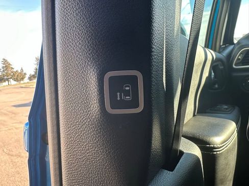 New 2026 Chrysler Pacifica Select w/ S Appearance Package image 14