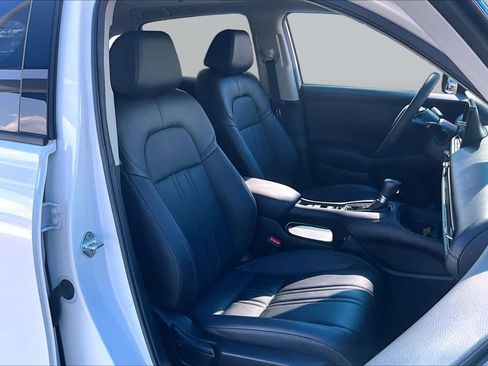 Used 2023 Honda HR-V EX-L image 9