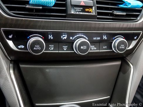 Used 2019 Honda Accord EX image 23