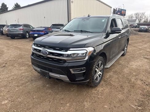 Used 2023 Ford Expedition Max Limited image 3