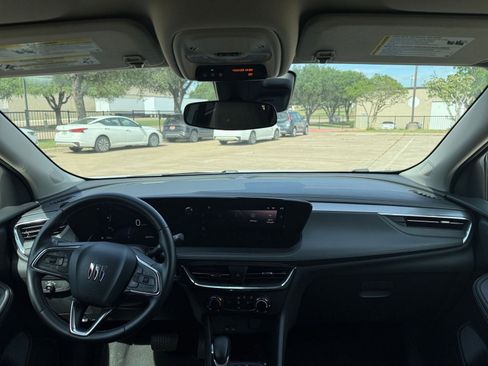 Used 2025 Buick Encore GX Preferred FWD image 34