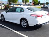 Used 2020 Toyota Camry LE image 4