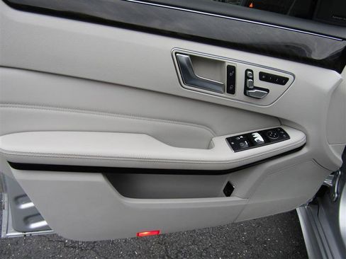 Used 2015 Mercedes-Benz E 350 Sedan w/ Premium 1 Package image 9