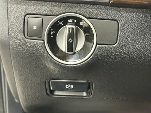 Used 2015 Mercedes-Benz ML 350 2WD w/ Premium 1 Package image 26