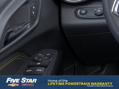 New 2026 Chevrolet Trax LT w/ Driver Confidence Package FWD image 23