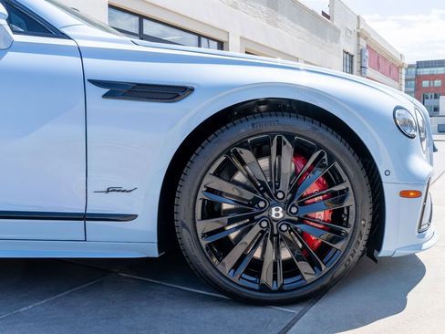 New 2025 Bentley Flying Spur Plug-In Hybrid AWD/4WD image 19