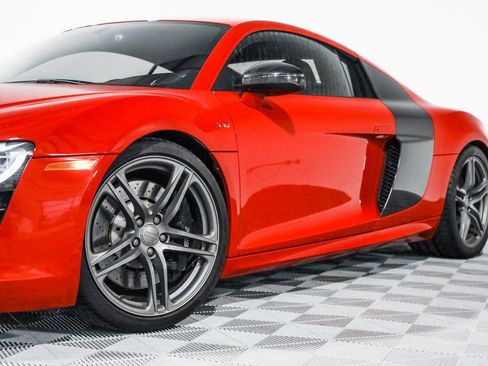 Used 2012 Audi R8 V10 image 12