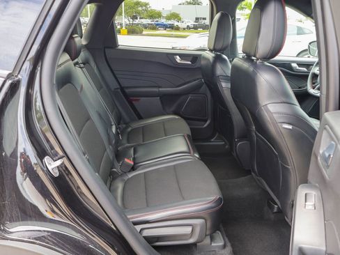 Used 2025 Ford Escape ST-Line FWD image 10