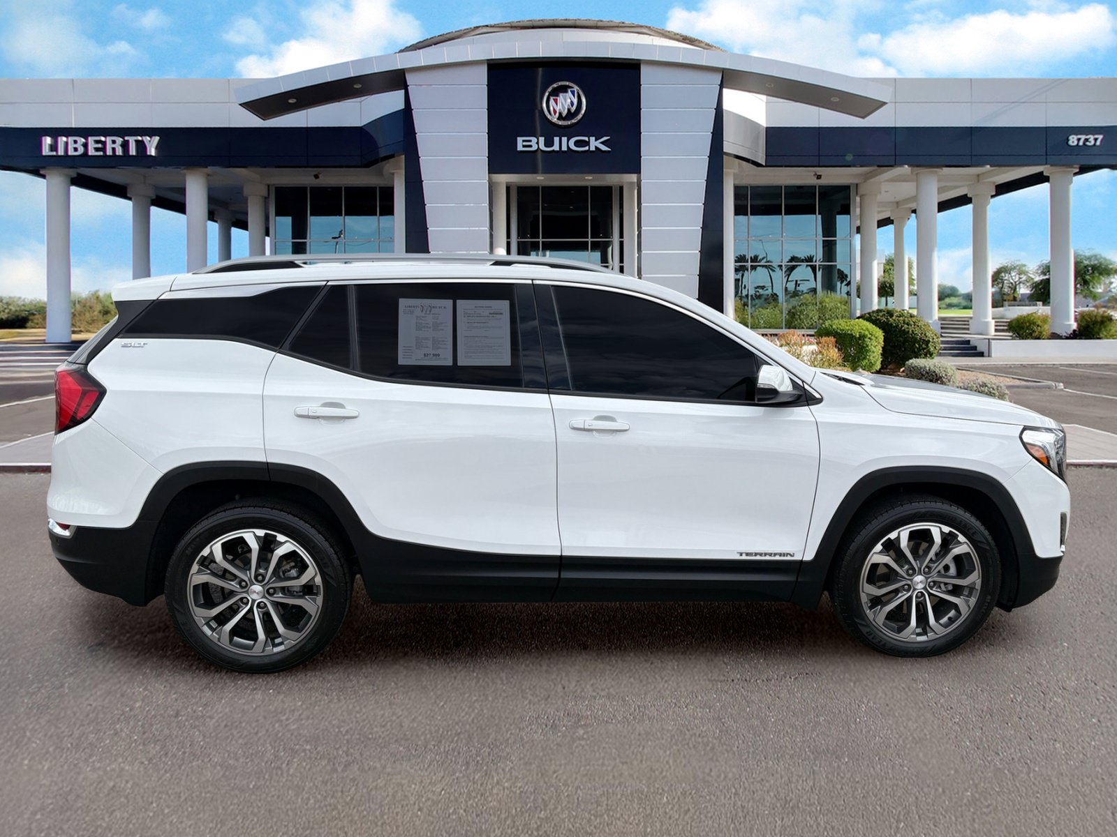 Used 2020 GMC Terrain SLT w/ Preferred Package FWD image 3