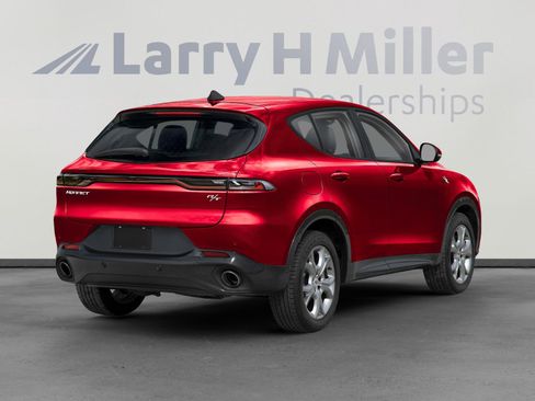 Used 2024 Dodge Hornet R/T w/ Track Pack AWD/4WD image 2