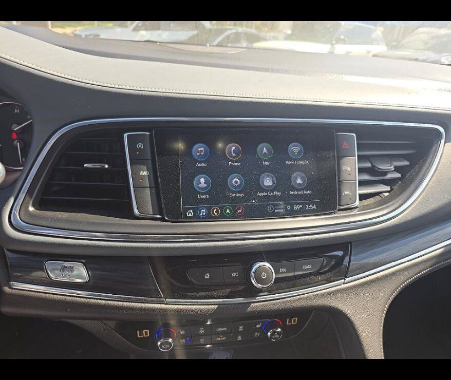 Used 2024 Buick Enclave Premium AWD/4WD image 6