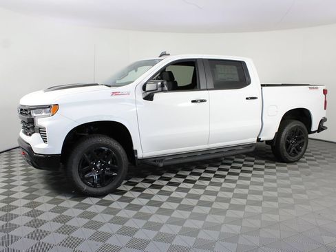 New 2026 Chevrolet Silverado 1500 LT Trail Boss w/ Convenience Package II AWD/4WD image 2