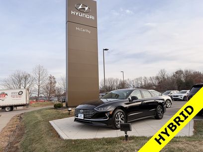 Used 2023 Hyundai Sonata Blue