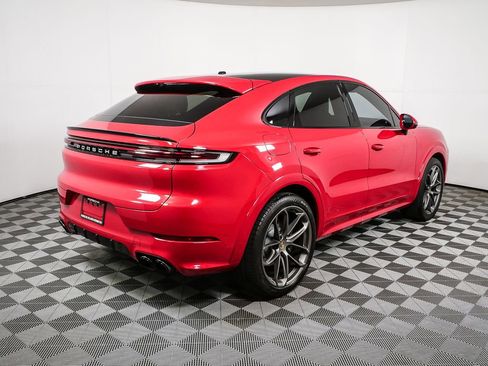 Certified 2024 Porsche Cayenne Coupe AWD/4WD image 29