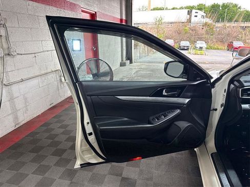Used 2017 Nissan Maxima 3.5 SL FWD image 20