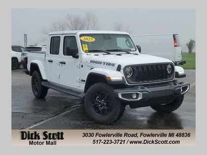 Used 2025 Jeep Gladiator Sport