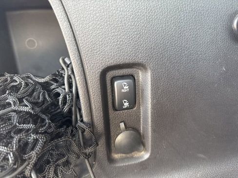 Used 2013 Ford Edge Limited image 11