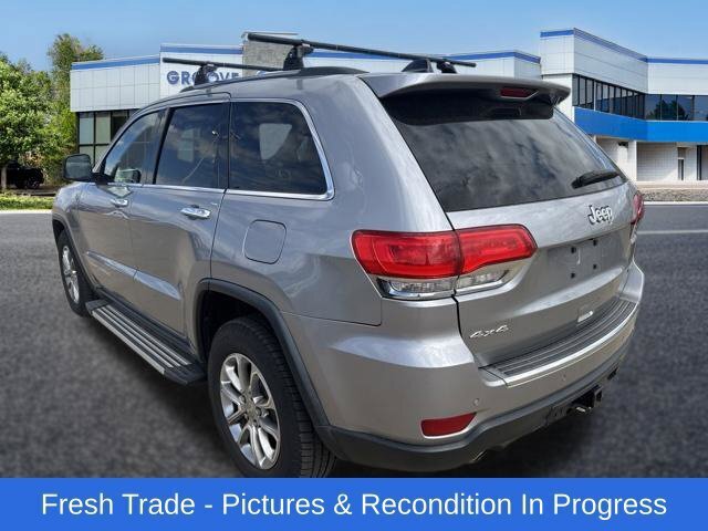 Used 2015 Jeep Grand Cherokee Limited w/ Trailer Tow Group IV AWD/4WD image 3
