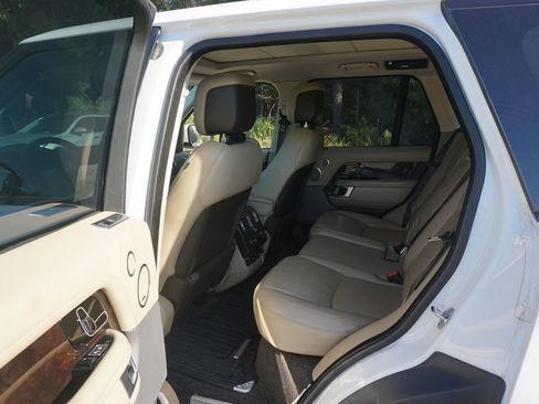 Used 2019 Land Rover Range Rover Supercharged AWD/4WD image 14